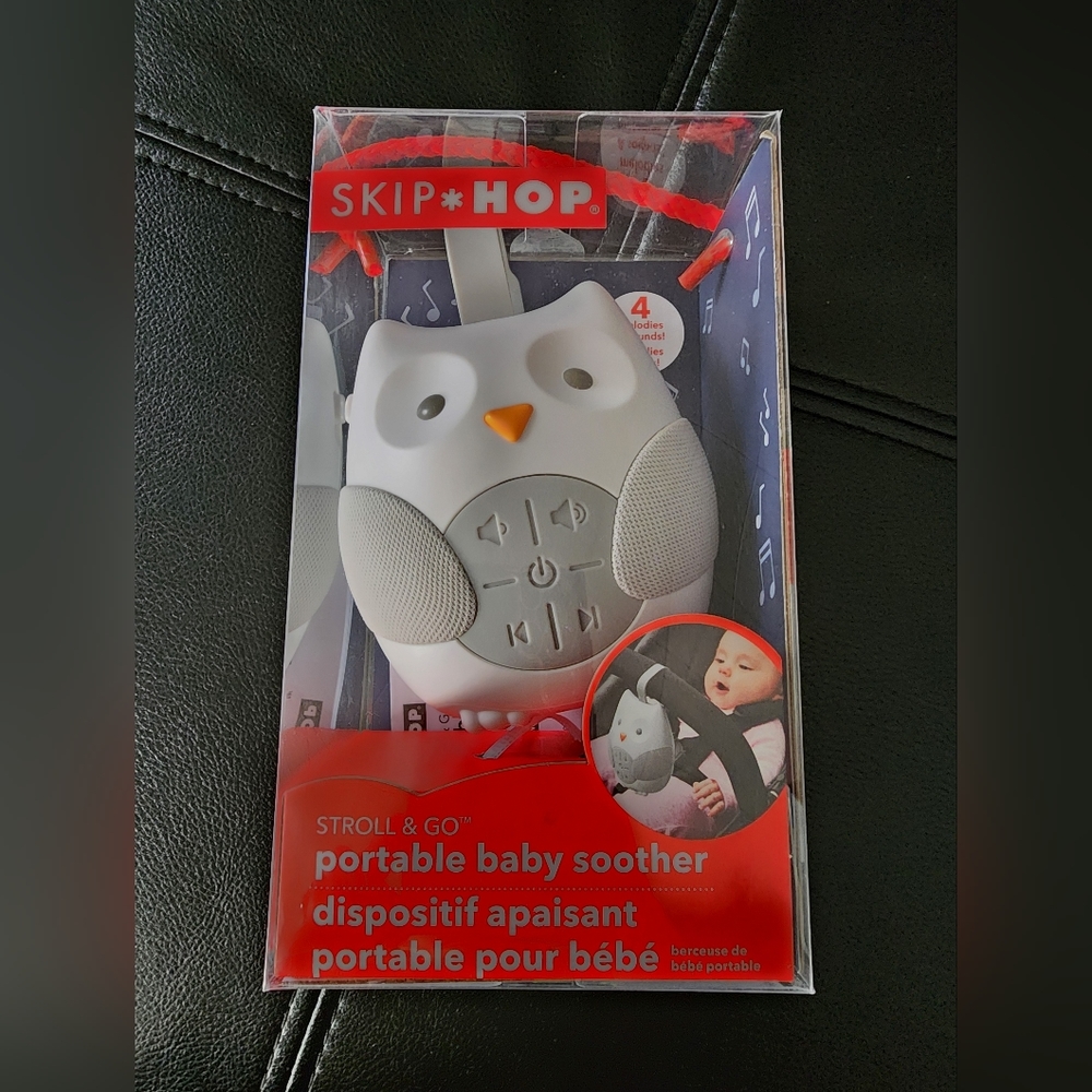 Skip Hop owl portable baby soother